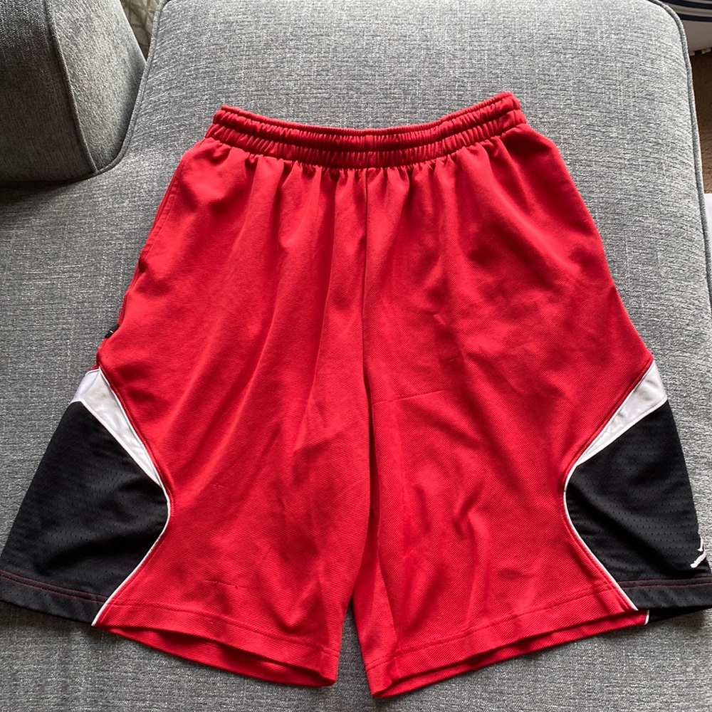 Mens large Jordan basketball shorts